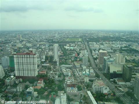 Bangkok dal 70° piano dell'Hotel..