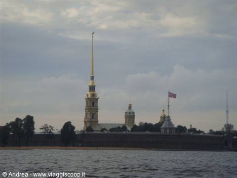 La cittadella dal fiume Neva