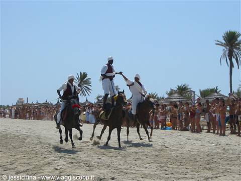 corsa dei tuareg sulla spiaggia