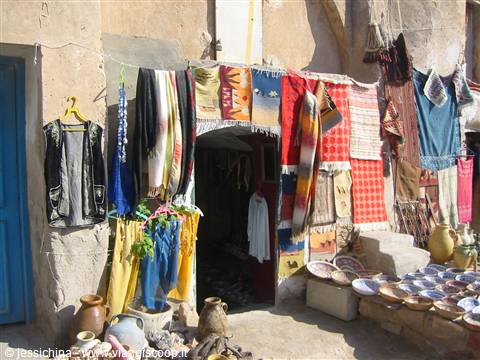 il mercato negli ksour (antichi granai) a medenine