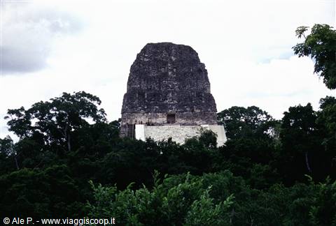 Tikal Tempio IV