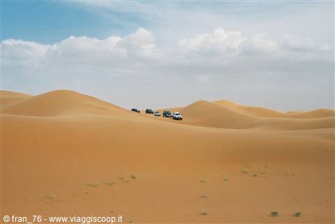jeep nel deserto