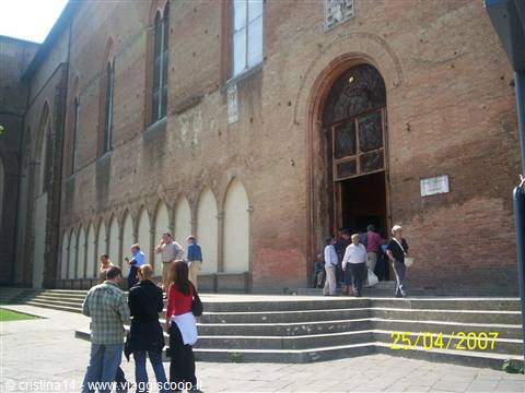 La chiesa di San Domenico dove è custodita la testa di Santa Caterina