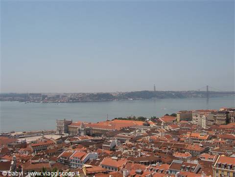 Vista dal Castelo S.Jorge - Lisbona