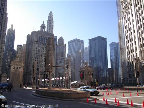 L'imponente visuale del downtown di Chicago