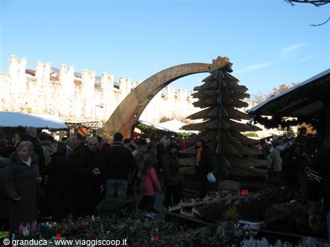 Trento : il Mercatino di Natale e Fiera di Santa Lucia