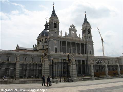 madrid : la cattedrale