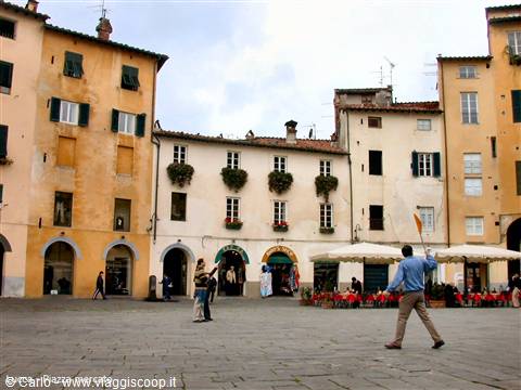 Lucca - Piazza Mercato