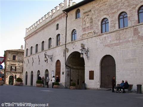 Assisi - Piazza del Comune
