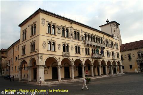 Belluno - Piazza del Duomo - La Prefettura