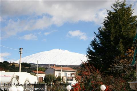 Raduno di Adrano - l'Etna con la neve