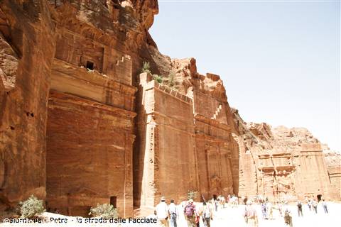 Giordania - Petra - la strada delle facciate