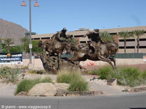 Scottsdale: monumento al Pony Express
