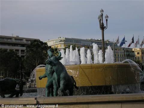 fontana di piazza Massena