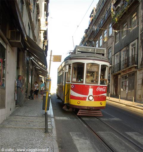 Lisbona Chiado Tram 28