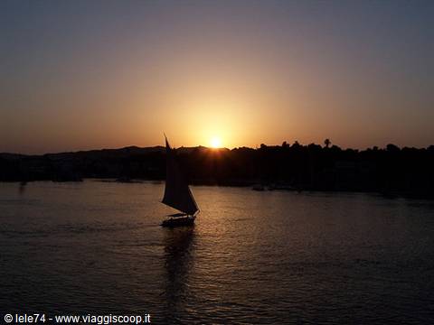 Uno straordinario tremonto sul Nilo