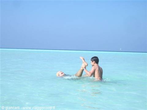 i giochi in acqua con papà