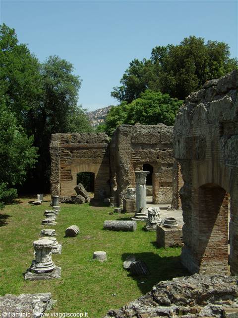 Villa Adriana - Tempio - rovine