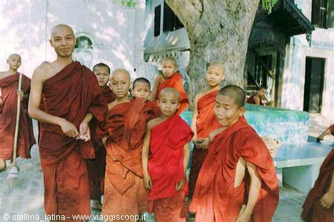 Monastero di Sagaing