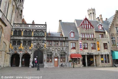Brugge burg square