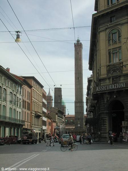Bologna,Torre Asinelli