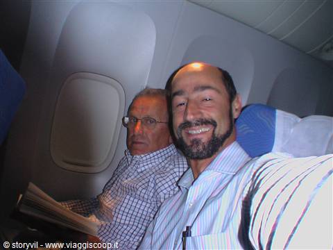 Giuseppe e Daniele sul volo Korean air