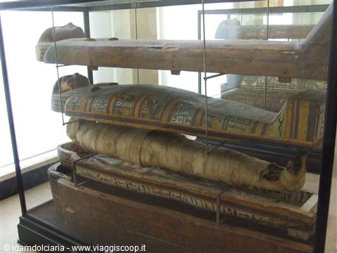 BRUXELLES- Museo di Storia: Sarcofago Egizio