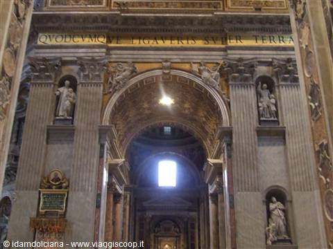 Basilica di S. Pietro : interno