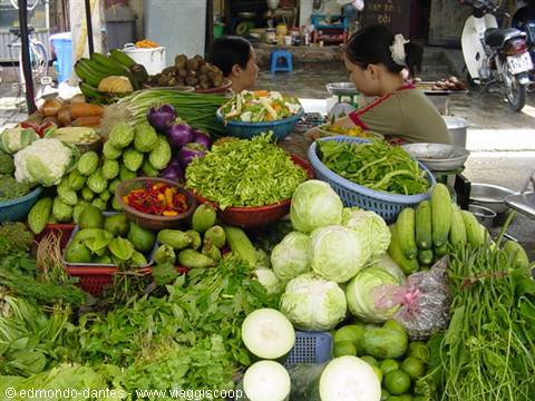 Mercato delle frutta ad Hanoi