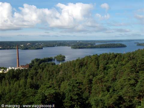 Tampere, dalla torre di Pyynikki nella foresta