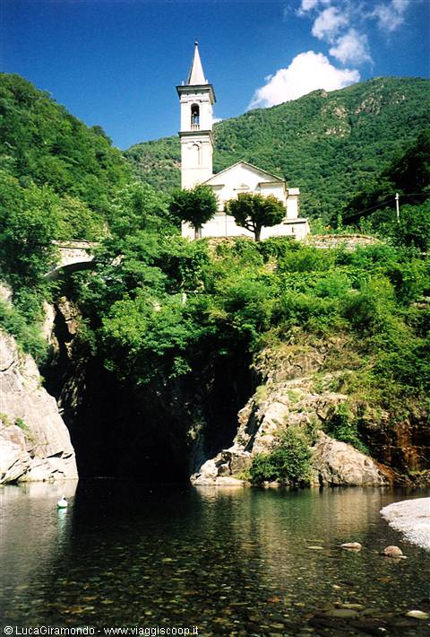 Chiesa e Orrido di S. Anna