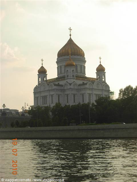 Mosca - Cattedrale del Cristo Salvatore visto dal fiume Mosca