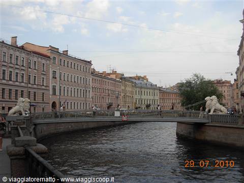 San Pietroburgo - ponte dei leoni