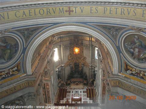 Vaticano - vista dell'interno di San Pietro dalla cupola