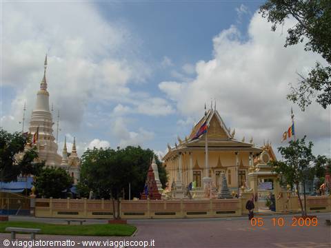 Phnom Penh - tempio