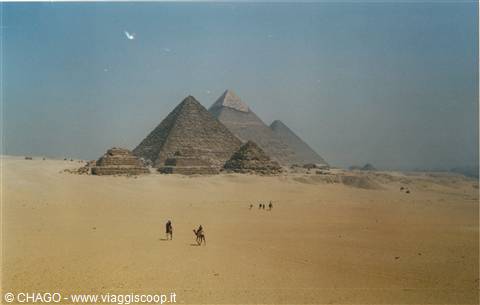 le maestose Piramidi
