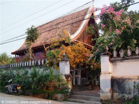 tipica casa laotiana