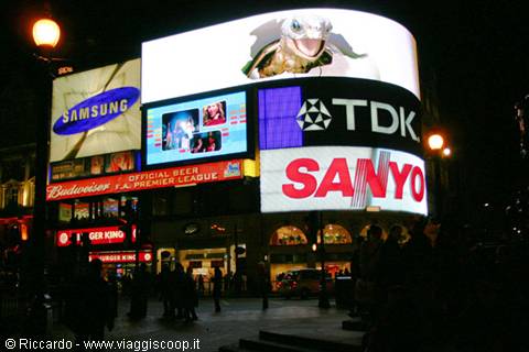 Piccadilly Circus by night