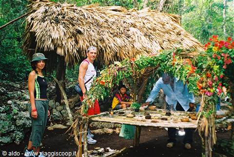 nella giungla a fare un rito maya