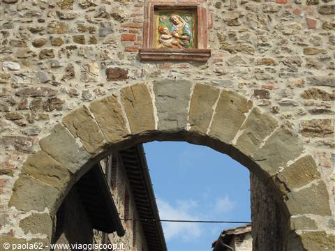 il borgo di San Gusmè - particolare porta-