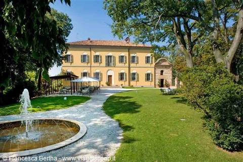 Villa Guazzo-Candiani, sede del Ristorante Ai Cedri