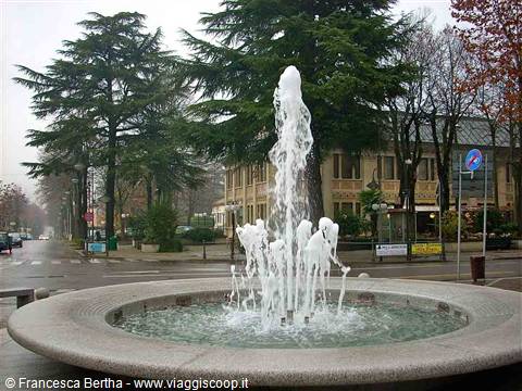 Una fontana in Via Terme