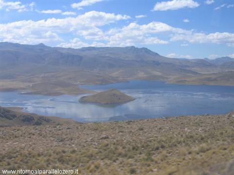 Lago andino