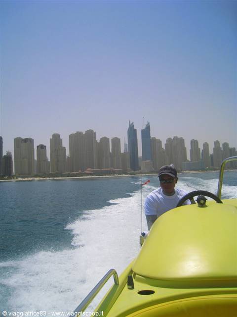 un giro in barca... tra le palme di DUBAI