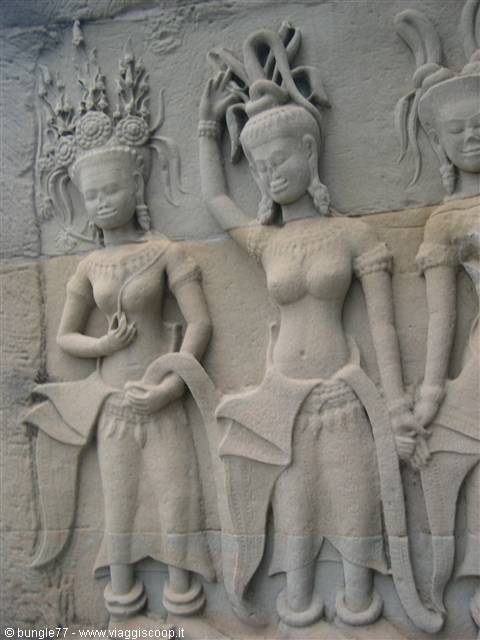18 - Angkor - Angkor Wat - Donnine