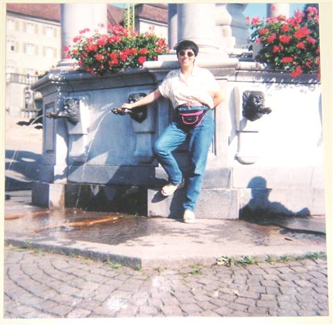Einsiedeln:particolare della fontana sulla piazza