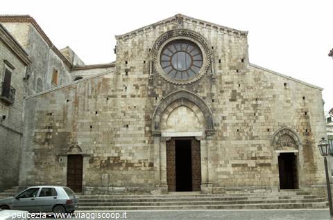 cattedrale di Bovino by day