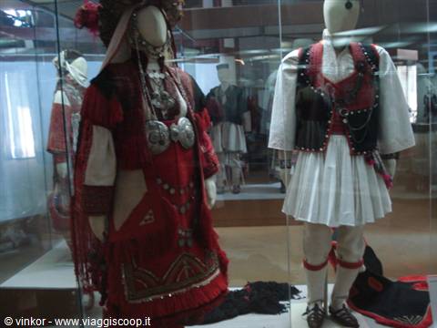 Skopje: costumi tradizionali al Museo Nazionale