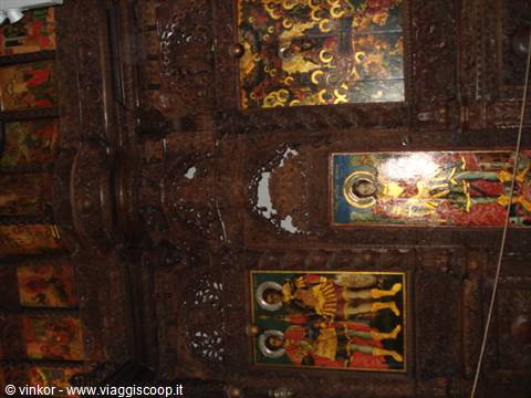 Skopje: preziosa iconostasi alla chiesetta Sveti Spas