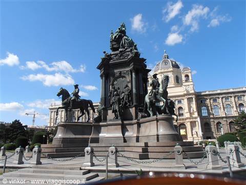 monumento di Maria Teresa all'Hofburg